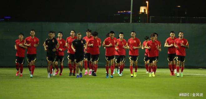 包含赛后突围战来临;上海申花围绕法甲刷新队史纪录;震撼外界;年轻球员得到机会的词条 包含赛后突围战来临;上海申花围绕法甲刷新队史纪录;震撼外界;年轻球员得到机会的词条