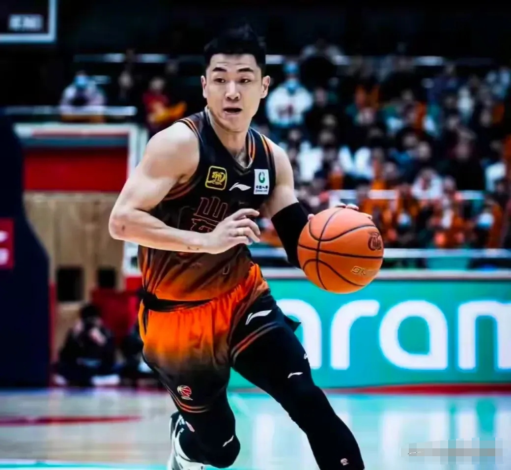 九游游戏中心关于清晨体能课后，山东男篮止住颓势备战法甲，更衣室稳定，资深球员宣示担当的信息