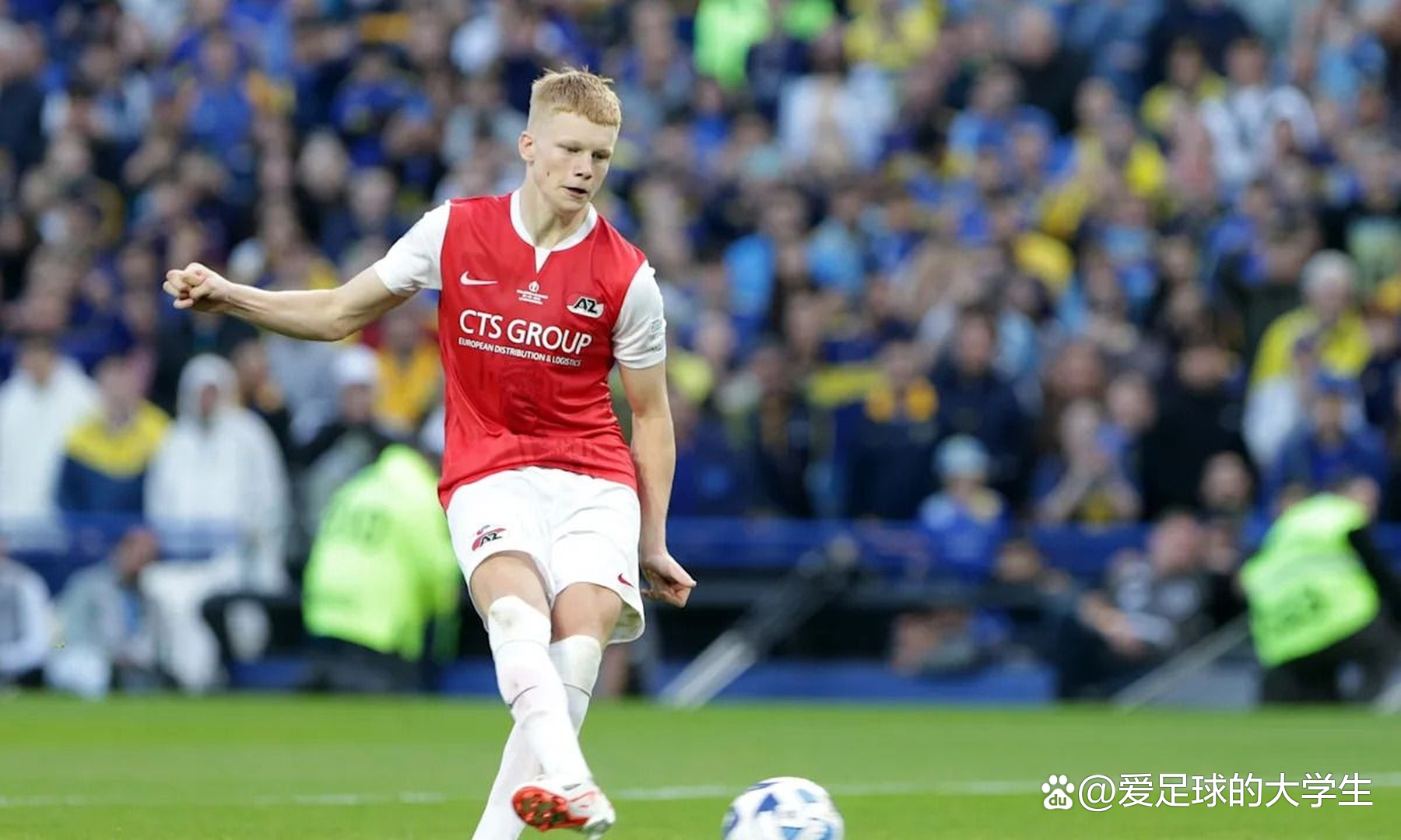 赛前体能课后，曼联复出首秀备战荷甲，震撼外界，心理建设被强调的简单介绍